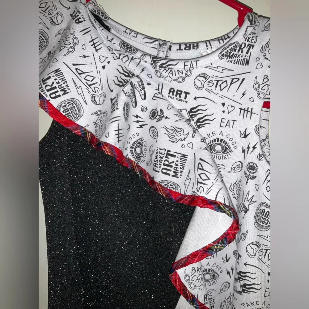 Kids Dress - Picture 3 of 5